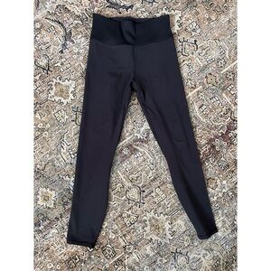 Women’s Uvori leggings. Size medium in perfect condition